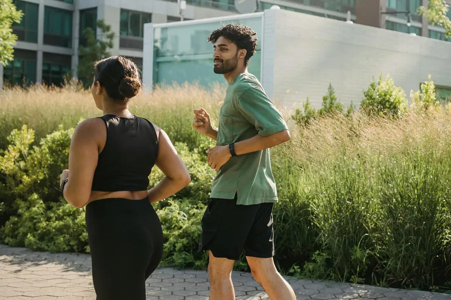 Wat zijn de voordelen van intermittent fasting en hoe pas je dit toe?